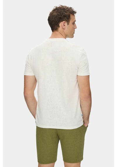 Taylor Kemik Rengi Bisiklet Yaka Krinkıl Hafif Kumaş Metal Logolu Standard Fit Erkek Tshirt Kemik Rengi Taylor Kemik Rengi Bisiklet Yaka Krinkıl Hafif Kumaş Metal Logolu Standard Fit Erkek Tshirt Kemik Rengi