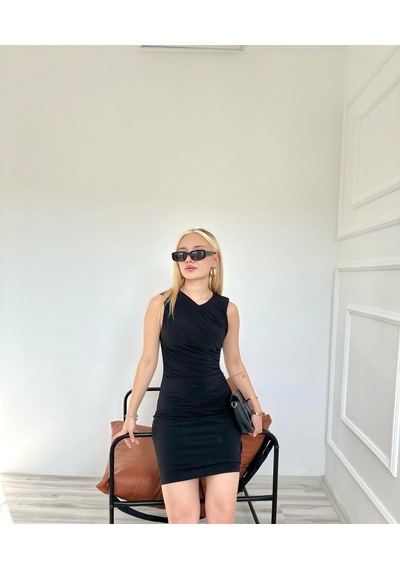 Keymoda Kadın Büzgülü Elbise Siyah Siyah