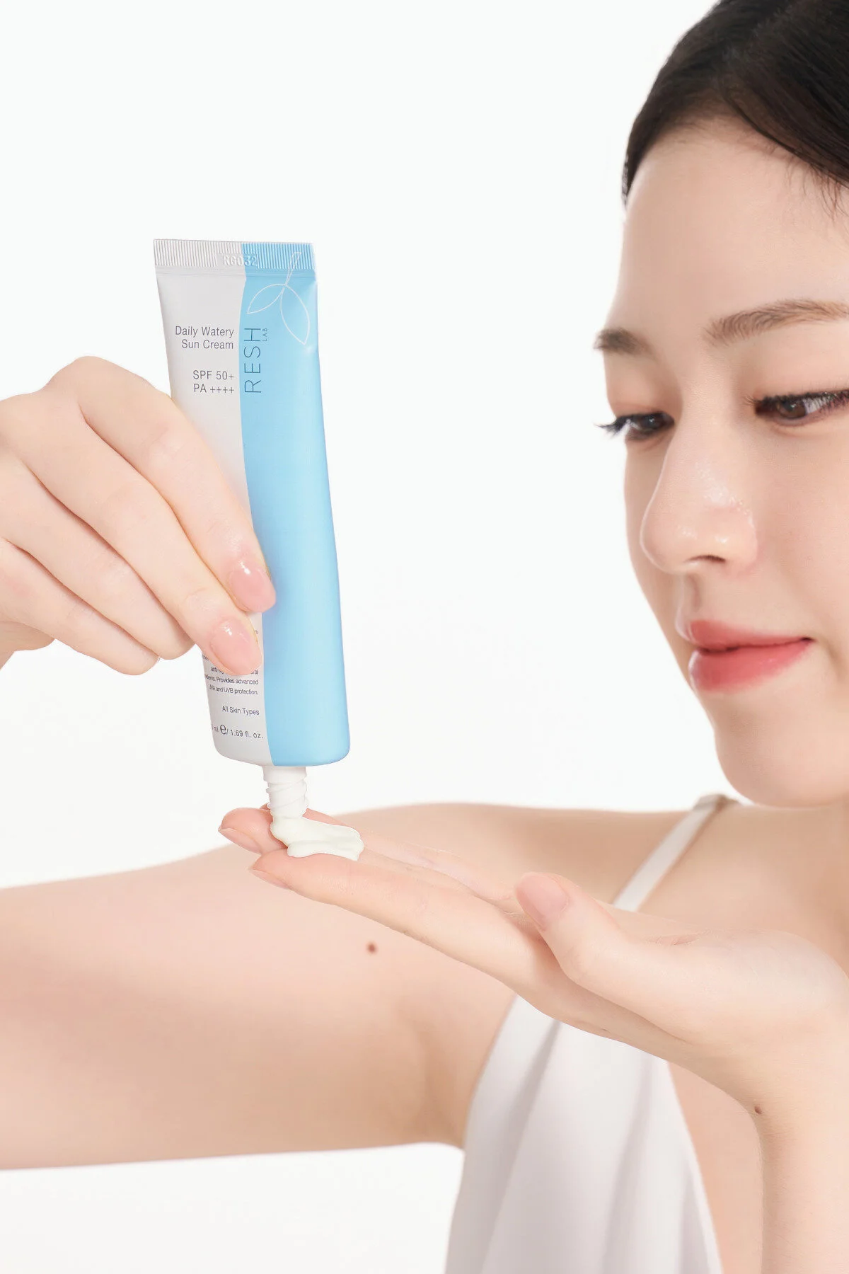 Resh Lab Daily Watery Sun Cream Spf50+ Pa++++ 50ml - Hafif Yapılı Güneş Koruyucu Krem