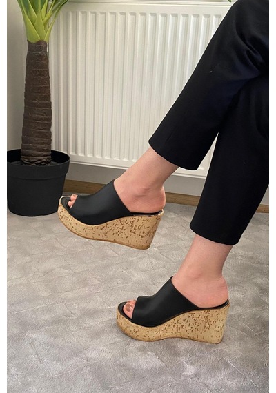 Asmi Shoes Kadın Limo Siyah Dolgulu Mantar Taban Terlik 10 Cm Siyah Siyah