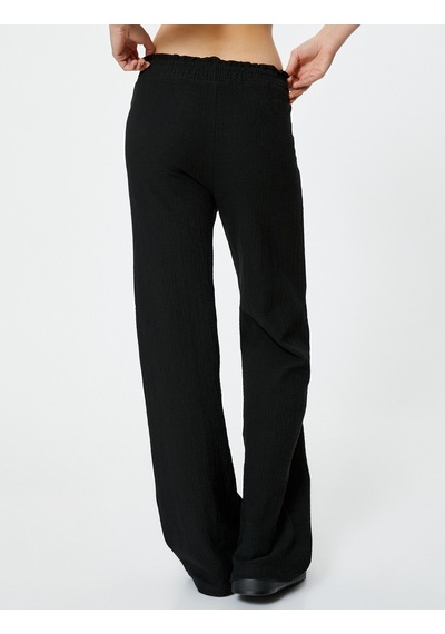Koton Geniş Paça Pantolon Beli Bağlamalı Lastikli Rahat Kalıp Pamuklu Dokulu Siyah 4sal40106ık 4SAL40106IK999 Siyah Koton Geniş Paça Pantolon Beli Bağlamalı Lastikli Rahat Kalıp Pamuklu Dokulu Siyah 4sal40106ık 4SAL40106IK999 Siyah
