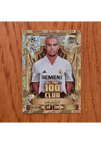 Topps Match Attax 2027 Ronaldo R9 100 Club Oyun Kartı