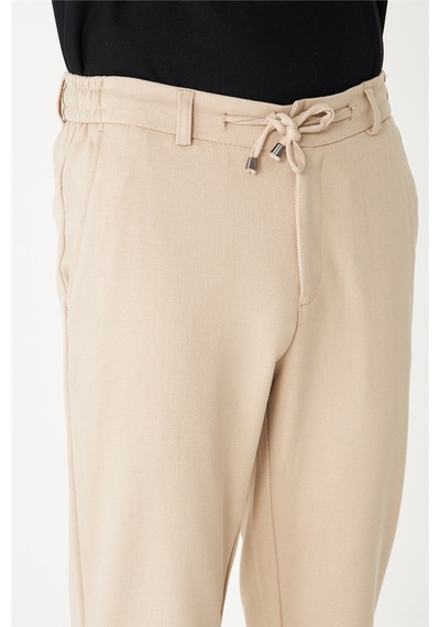 Bej Beli Bağcıklı Modern Kesim Jogger Pantolon Bej