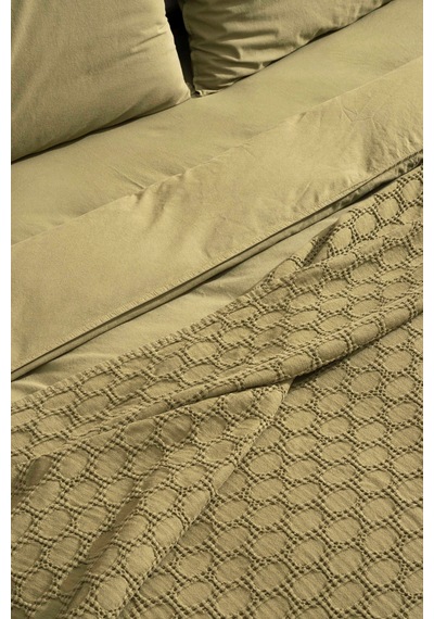 Kaay Premium Lastikli Çarşaf Dahil Nevresim Takımı 200x220 Çift Kişilik Yağ Yeşili