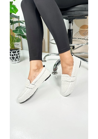 Günlük Kadın Loafer Peluş Astarlı Oval Burunlu Alçak Desenli Tabanlı Ayakkabı 375 Beyaz