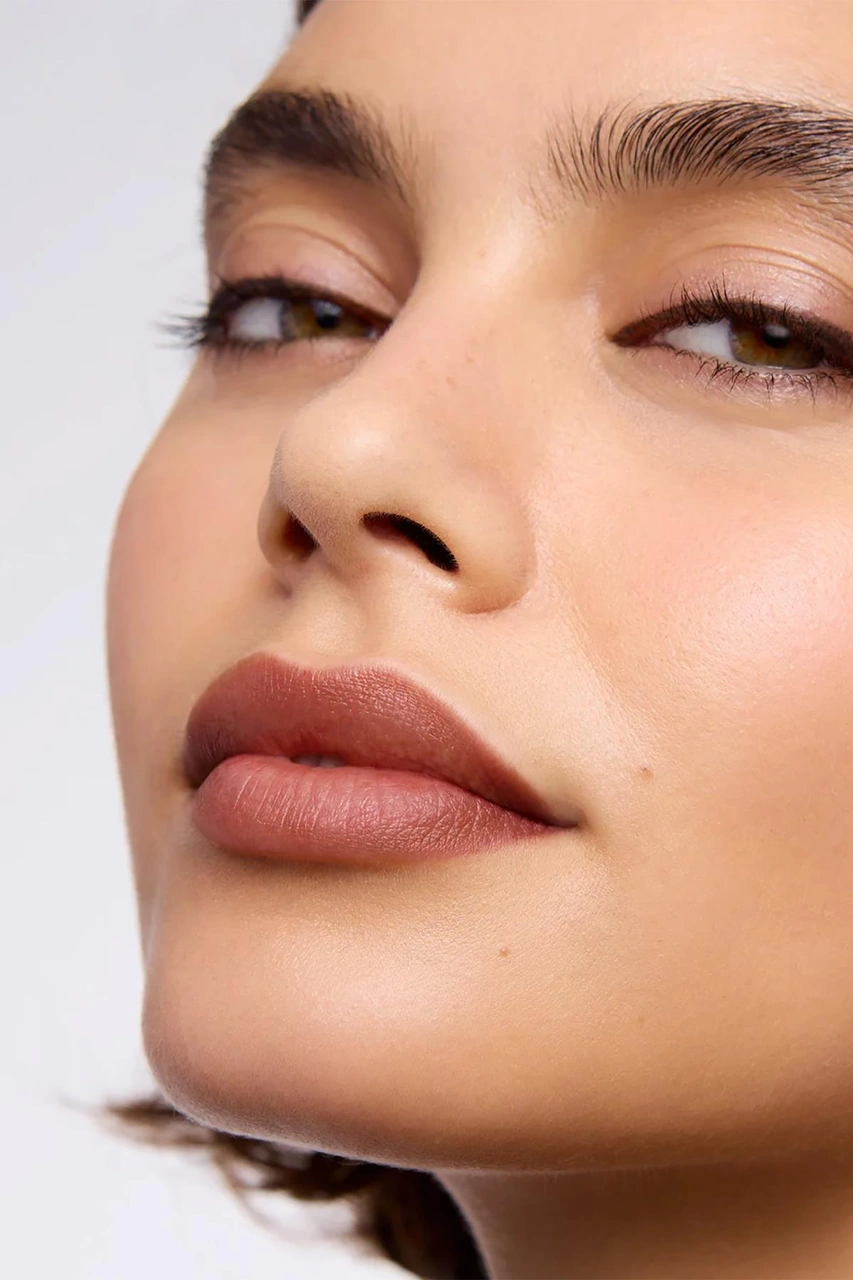 Wonderskin Uzun Süre Kalıcı Renkli Dudak Maskesi Hush 4 ML