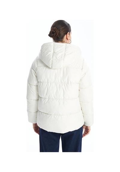 LC Waikiki Lcwaıkıkı Classic Ekru Kapüşonlu Kadın Şişme Mont Ecru