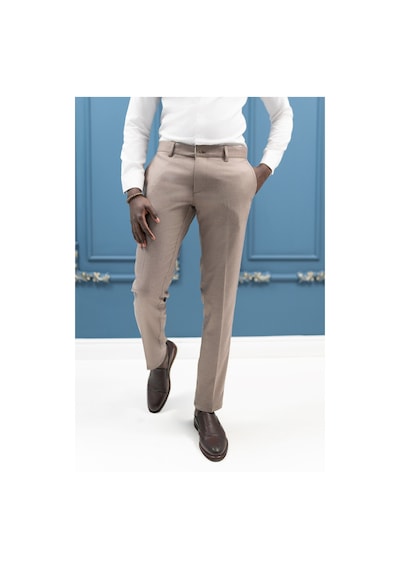 Notra Slimfit Pamuklu Kendinden Çizgili Mevsimlik Kumaş Pantolon Açık Kahverengi Notra Slimfit Pamuklu Kendinden Çizgili Mevsimlik Kumaş Pantolon Açık Kahverengi