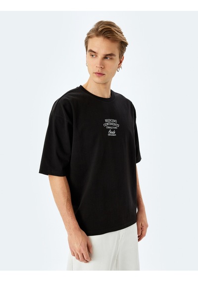 Koton Pamuklu Bisiklet Yaka Tok Kumaş Slogan İşlemeli Kısa Kollu Oversize Tişört Siyah 5sam10180hk Siyah Koton Pamuklu Bisiklet Yaka Tok Kumaş Slogan İşlemeli Kısa Kollu Oversize Tişört Siyah 5sam10180hk Siyah