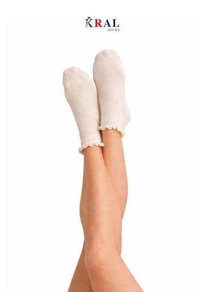 Kral Socks 3 Çift Pamuklu Fırfırlı Kadın Patik Çorap Dikişsiz Burun Ekru