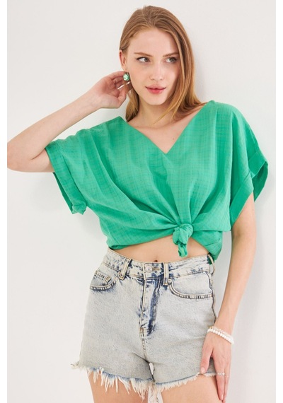 Armonika Kadın Açık Yeşil V Yaka Yanları Yırtmaçlı Arkası Uzun Duble Kol Detaylı Oversize Bluz Arm-24y001074