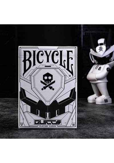 Bicycle Quiccs Ghost White Beyaz Premium Oyun Kağıdı İskambil Kartları Destesi