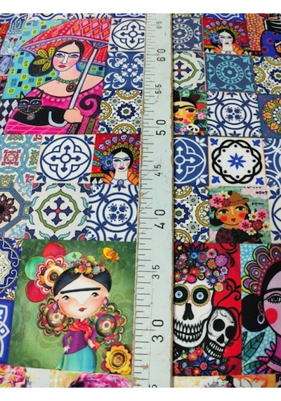 Çini Zeminli Frida Kahlo Desenli Dijital Baskılı Kumaş