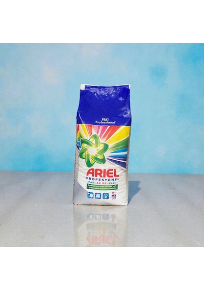 Ariel Professional Toz Çamaşır Deterjanı Parlak Renkler 15 Kg 2950 ML