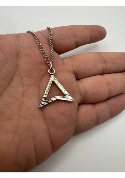 Yamuk Üçgen Figürlü Kolye 60 Cm Zincirli Zamak Kaplama Unisex Tasarım Çok renkli
