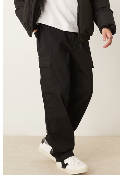 Calvin Klein Straight Leg Cargo Trousers Erkek Bol Kesim Kargo Cepli Eşofman Altı Siyah Siyah