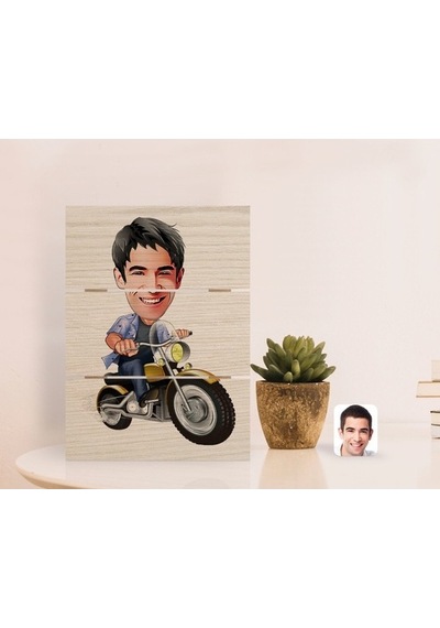 Kişiye Özel Erkek Motorcu Karikatürlü Otantik Masaüstü Ahşap Pale (484087279)