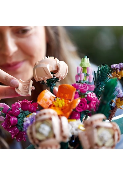 LEGO® Botanicals Çiçek Buketi 10280 – Yetiskinler için Gül, Aslanagzi ve Papatya Içeren Yapay Çiçek Modeli Yapim Seti (756 Parça)