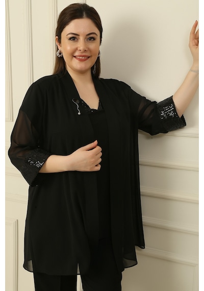 By Saygı V Yaka Pullu Kolsuz Bluz Bronşlu Kol Uçları Pullu Şifon Ceket Büyük Beden 2'li Takım Siyah By Saygı V Yaka Pullu Kolsuz Bluz Bronşlu Kol Uçları Pullu Şifon Ceket Büyük Beden 2'li Takım Siyah