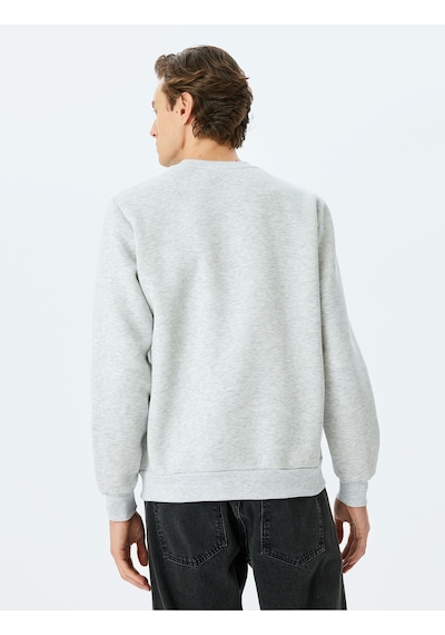 Koton Bisiklet Yaka Slogan İşlemeli Sweatshirt Gri 5wam70237mk Gri