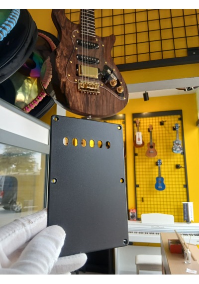 Elektro Gitar Stratocaster Tremolo Arka Yay Kapağı Siyah