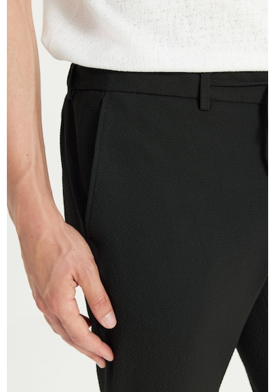 AC&Co / Altınyıldız Classics Erkek Sıyah Slim Fit Dar Kesim Gofre Desenli Beli Bağlamalı Yan Cepli Travel Casual Pantolon Siyah AC&Co / Altınyıldız Classics Erkek Sıyah Slim Fit Dar Kesim Gofre Desenli Beli Bağlamalı Yan Cepli Travel Casual Pantolon Siyah