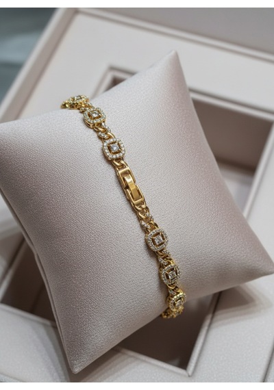 Xuping Taşlı Gold Bileklik Kararma Yapmaz, Günlük Ve Özel Gün Kullanıma Uygun Şık Tasarım