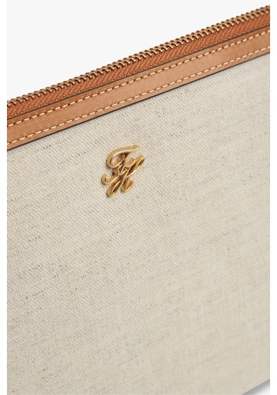 Tommy Hilfiger Th Scrıpt Daıly Pouch Canvas Kadın Kahverengi Çanta - Aw0aw18707