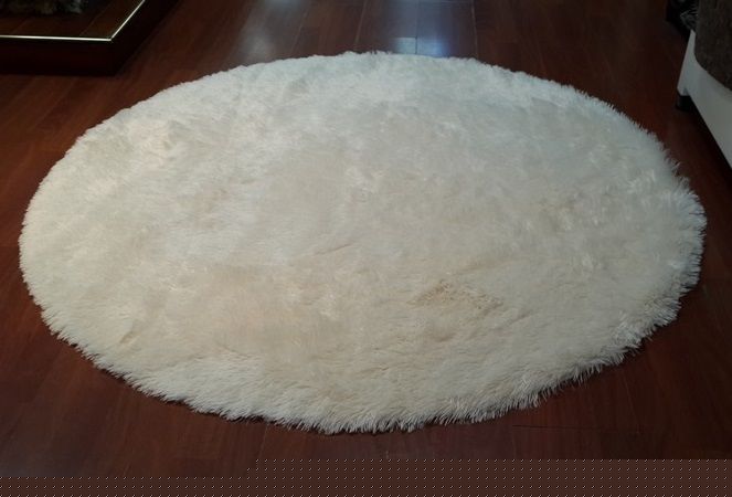 Doğuş Tavşan Tüyü Beyaz 140 x 140Cm Yuvarlak Halı