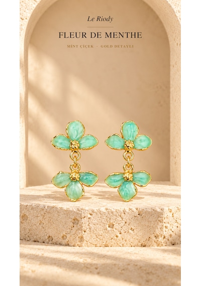 Riody Fleur De Menthe Mint Yeşili Çiçek Formlu Sallantılı Gold Renk Kadın Küpe Açık Yeşil