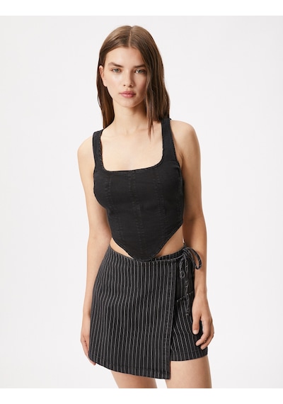 Koton Crop Korse Büstiyer Kot U Yaka Askılı Asimetrik Kesim Siyah 3sal30013md 3SAL30013MDBLK Siyah Koton Crop Korse Büstiyer Kot U Yaka Askılı Asimetrik Kesim Siyah 3sal30013md 3SAL30013MDBLK Siyah