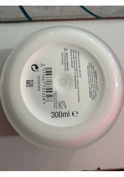 Neutrogena Çok Amaçlı Besleyici Yoğun Bakım Kremi 300 ML