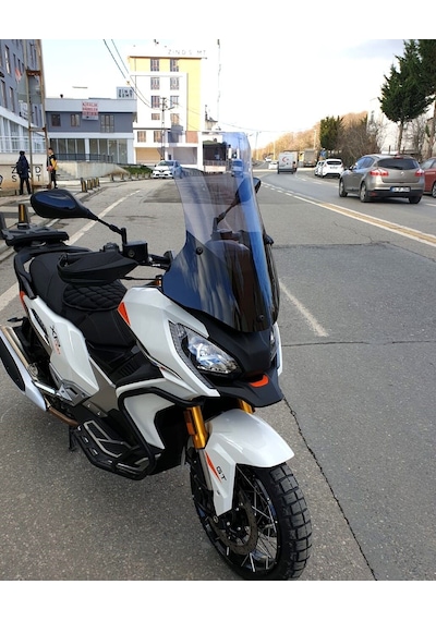 Motocam Peugeot Xp 400 Ön Cam 2023-2026 Model 61cm Füme Renkli 4mm Orta Boylu