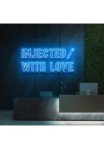 Injected Wıth Love Yazılı Ve Şekilli Neon Tabela Turkuaz