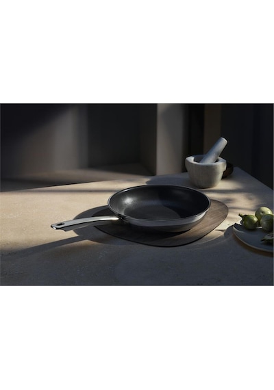 Wmf Profi Resist Tam Kaplamalı Tava 24 Cm Gümüş