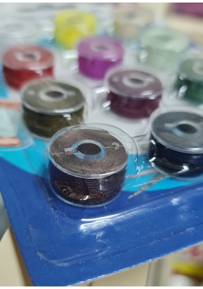 12 Adet Renkli İpiyle Ev Tipi Makineler İçin Plastik Masura