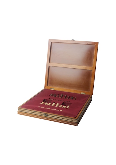 El Yapımı Lüks Nakış İşlemeli Doğal Ahşap Sandıklı Premium Satranç Takımı 45x45 Cm. Hediyelik Set 1