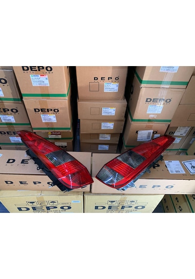 Ford Fiesta 5 Kapı 2002-2005 Arası Depo Sağ Ve Sol Stop Lambası 2s61-13a602-bg / 2s61-13a603-bg