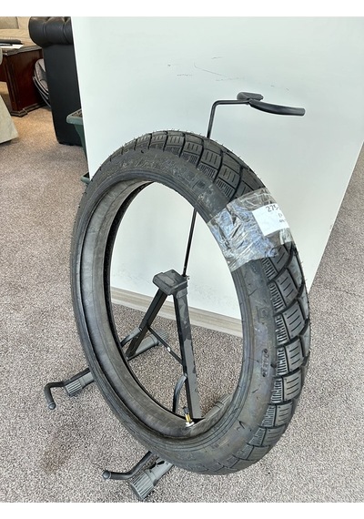 Yasa Ep Motosiklet Dış Lastiği 2.75-18 Tt İç Lastikle Kullanıma Uygundur 6pr Arka Yol