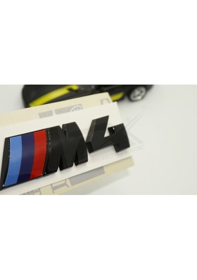 Bmw M4 Bagaj Parlak Siyah Abs 3m 3d Yazı Logo Ürün Uyumlu