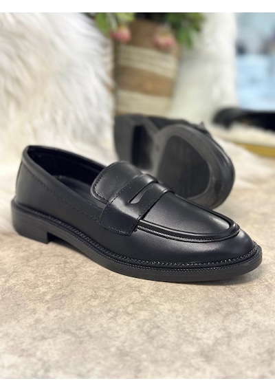 Günlük Kadın Düz Loafer Klasik Desenli Taban Zincirli Oval Burunlu Makosen Sade Şık Ayakkabı 130 Siyah - Cilt