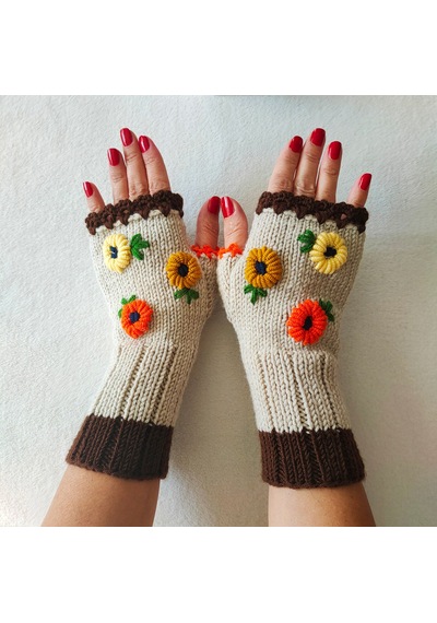 Newdaycraft El Örgüsü Çiçek Nakışlı Krem Parmaksız Eldiven