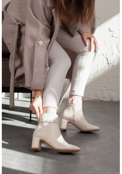 Feles Zarif Toka Kemer Detaylı Topuklu Kadın Bot Ten