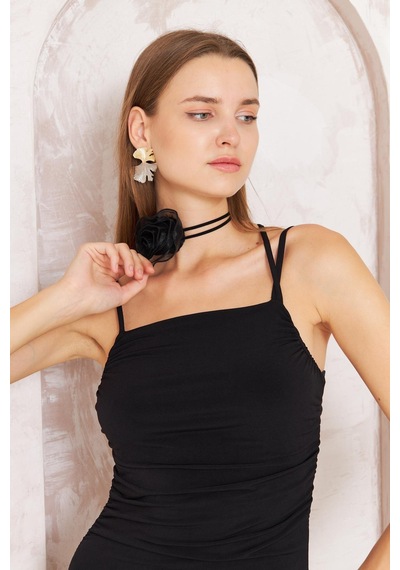 Darlin Moda Kadın Siyah Gül Detaylı Bodycon Askılı Midi Elbise Dm1053 Siyah