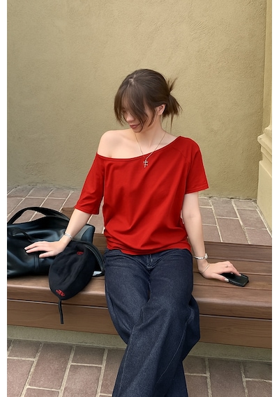Kırmızı Kadın Düşük Omuz Kayık Yaka Oversize T-shirt Kırmızı
