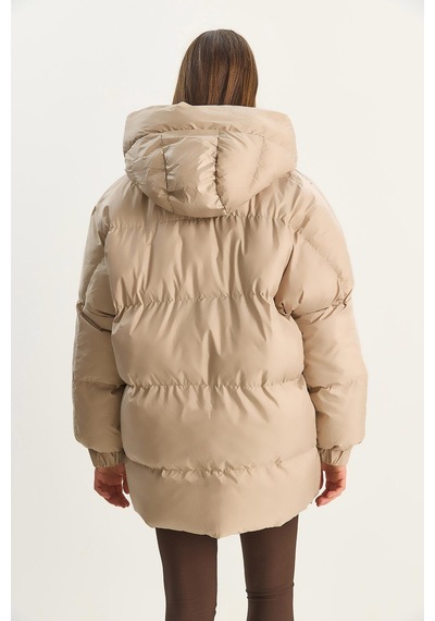 Shade Kadın Kapüşonlu Oversize Yarasa Kol Şişme Mont 60283686 - Bej