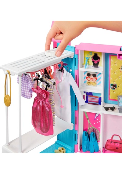 Barbie'nin Rüya Gardırobu, Barbie Bebek Ve 25'ten Fazla Aksesuar
