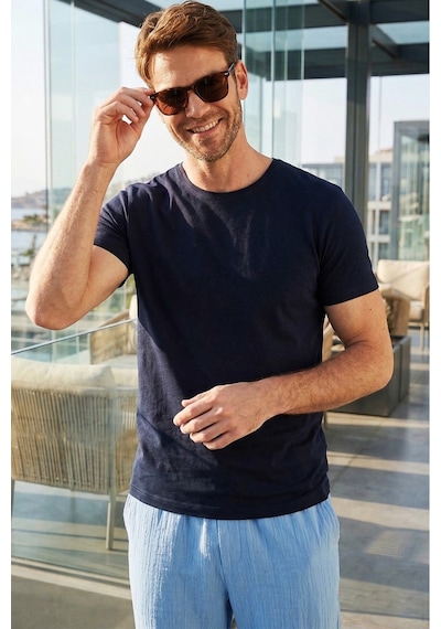 Tudors Erkek Slim Fit Dar Kesim Pamuklu Likralı Esnek Kumaş Basic Lacivert Bisiklet Yaka Tişört-31552 Tudors Erkek Slim Fit Dar Kesim Pamuklu Likralı Esnek Kumaş Basic Lacivert Bisiklet Yaka Tişört-31552