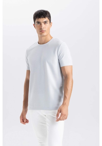 DeFacto Slim Fit Dar Kesim Bisiklet Yaka Basic Düz Kısa Kollu Tişört M6608AZ25SPGR91