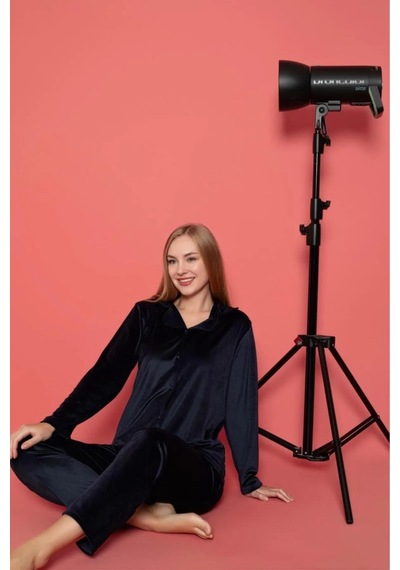 Sude Charme Kadın Kışlık Gömlek Yaka Kadife Pijama Takımı P301/515- 1 Adet Koyu Lacivert Sude Charme Kadın Kışlık Gömlek Yaka Kadife Pijama Takımı P301/515- 1 Adet Koyu Lacivert